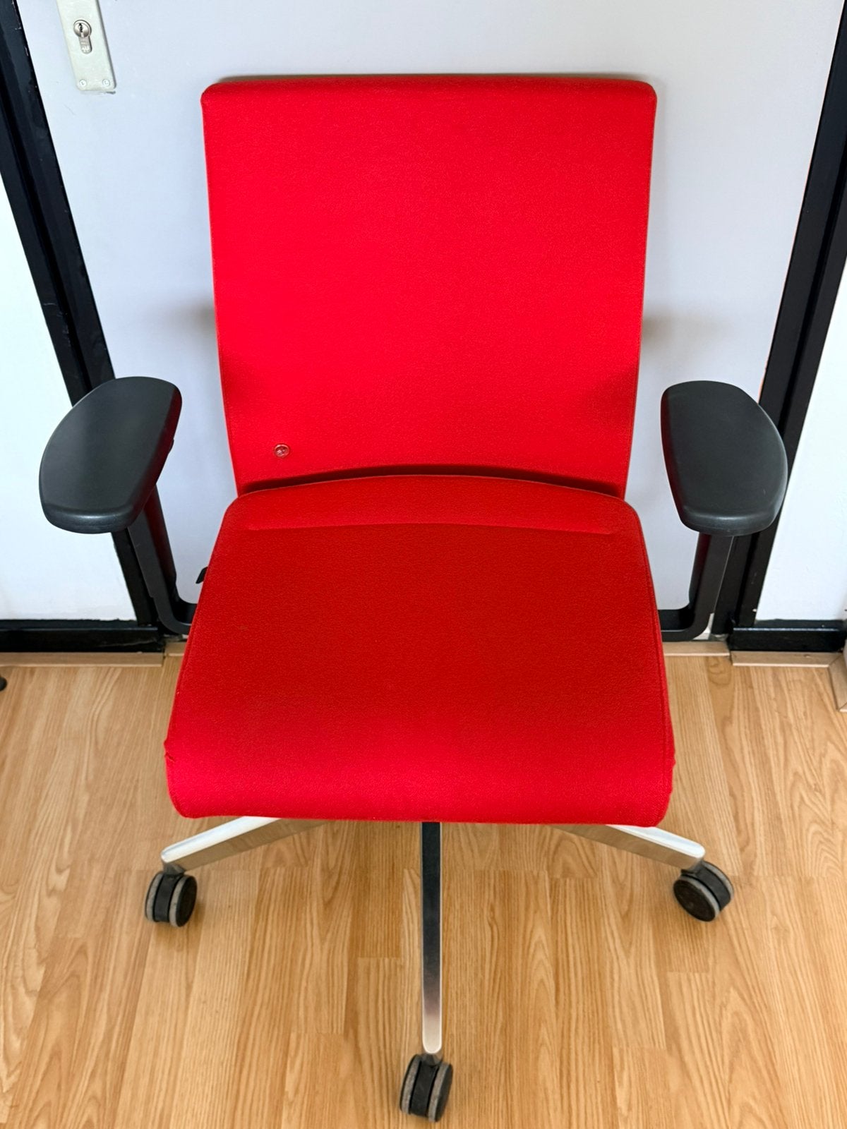 Bureaustoel – Rood – Verstelbaar – Zeer nette staat (2x), Huis en Inrichting, Ophalen, Zo goed als nieuw, Rood