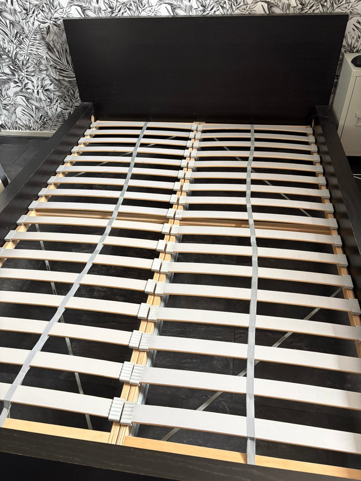 Bed 140 x 200, Ophalen, Gebruikt, Zwart, 140 cm