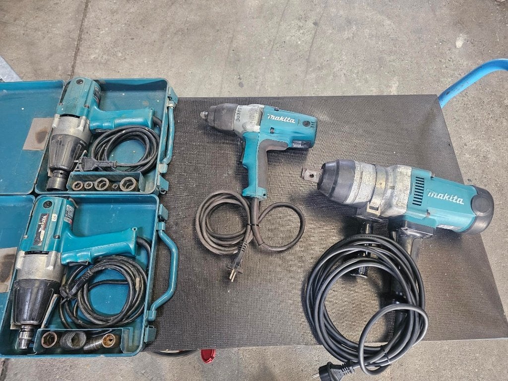 Diverse Makita slagmoersleutels 1/2 inch en 1 inch aansl., Ophalen, Gebruikt, Makita, Nn