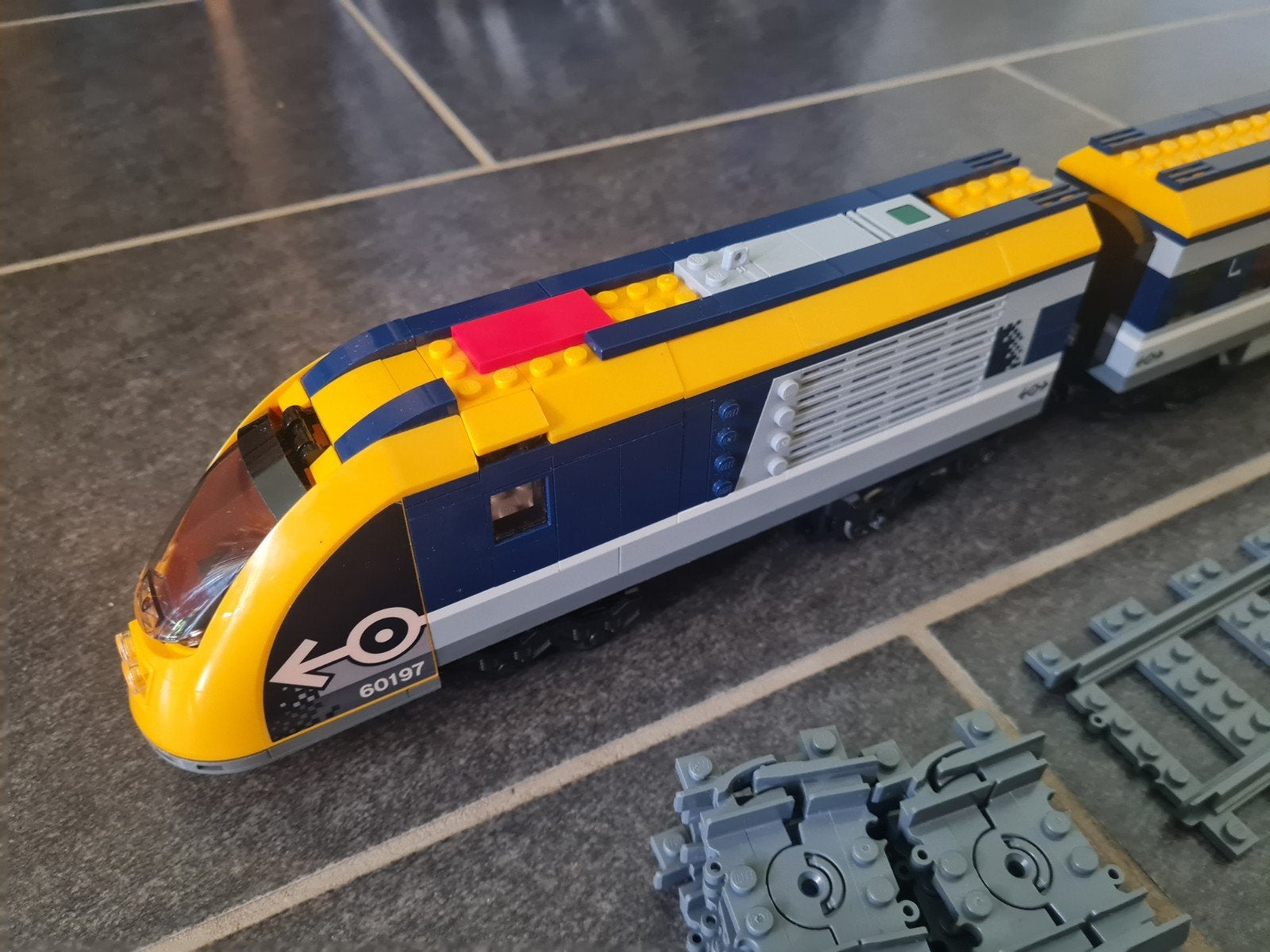 electrische Lego trein (set 60197+60205), Kinderen en Baby's, Speelgoed | Duplo en Lego, City, Inclusief extra onderdelen, Lego