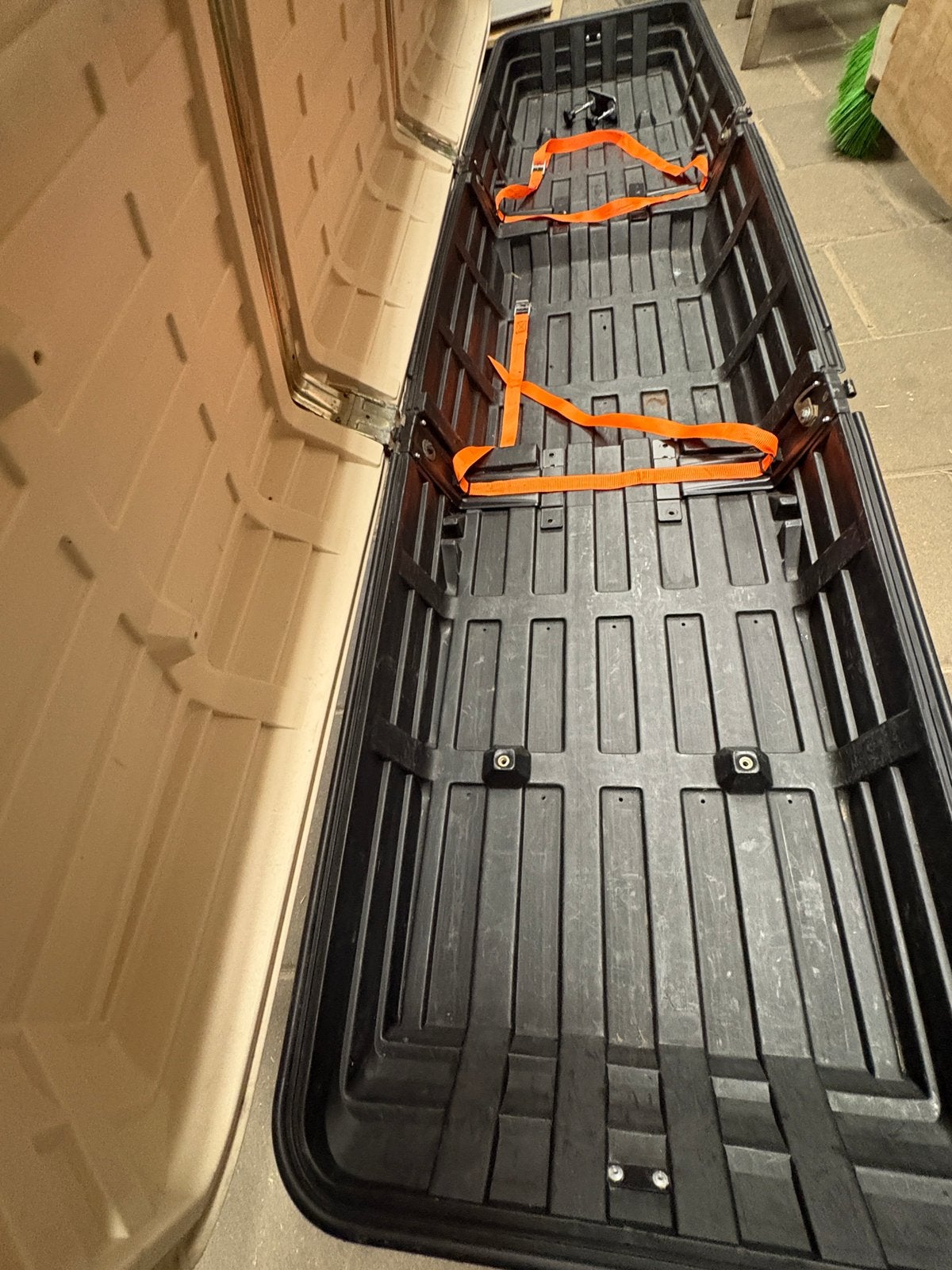 Thule dakkoffer, Ophalen, Schuifpoort, Zo goed als nieuw, 200 cm of meer