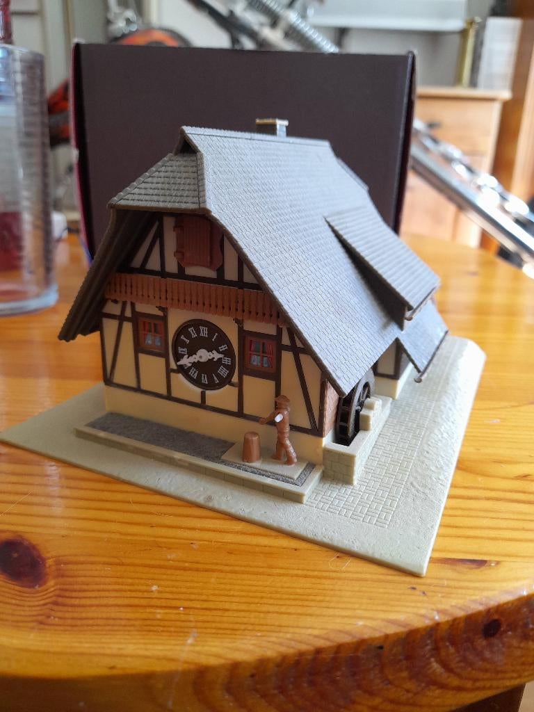 Ho spoor huisje met koekkoek klok functie ., Gelijkstroom of Wisselstroom, Brug, Tunnel of Gebouw, Zo goed als nieuw, Ophalen