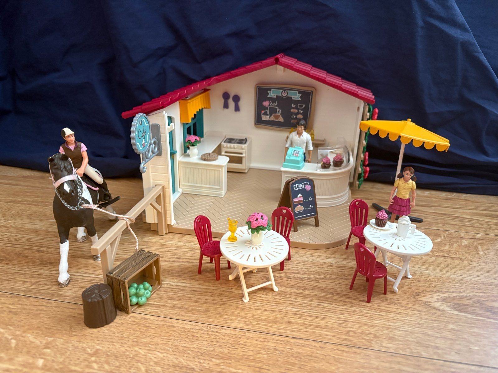 Schleich 42592 Paardrijcafé met paard - Horse Club, Ophalen, Zo goed als nieuw, Jongen of Meisje