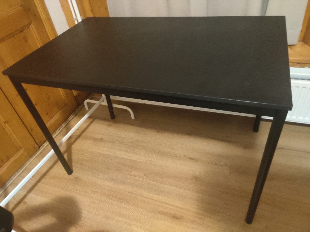 IKEA SANDSBERG table, 100 tot 150 cm, Zo goed als nieuw, Vier personen, Rechthoekig