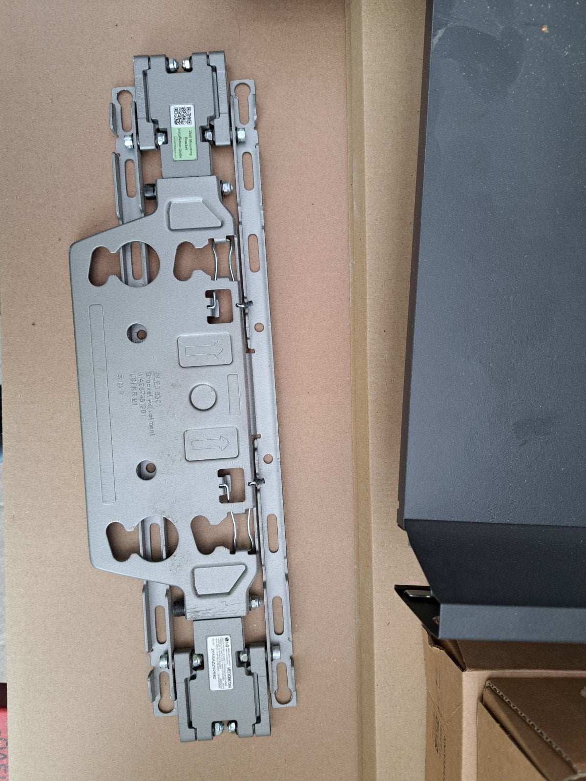 LG OLED Muurbeugel MEC63567316 voor strakke wandmontage, Ophalen of Verzenden, Zo goed als nieuw