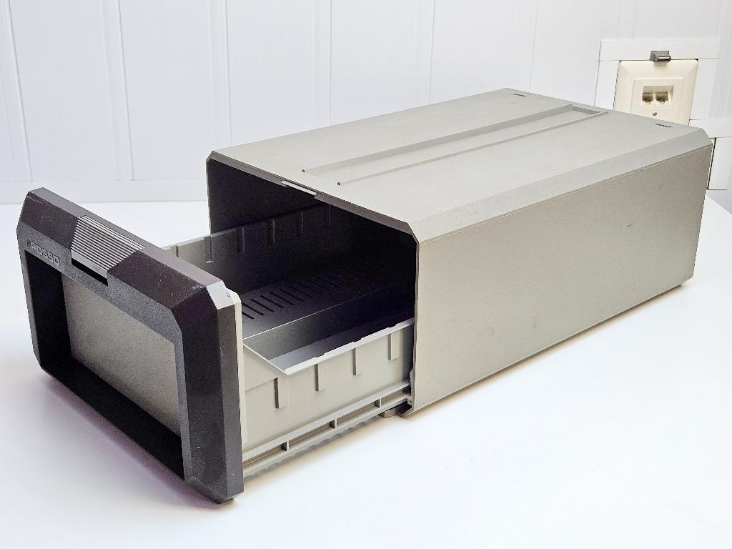 3.5" Floppy Disk Bak Waar 150 Diskettes in passen, Ophalen of Verzenden, Amiga