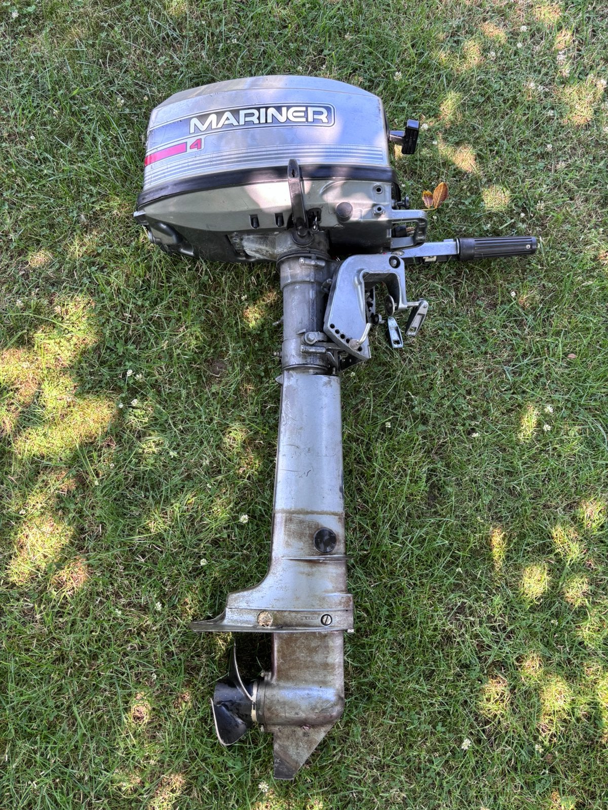 Mariner 4 PK langstaart 2 takt. Netjes en perfect lopend., Ophalen, Zo goed als nieuw, Benzine, 5 tot 10 pk