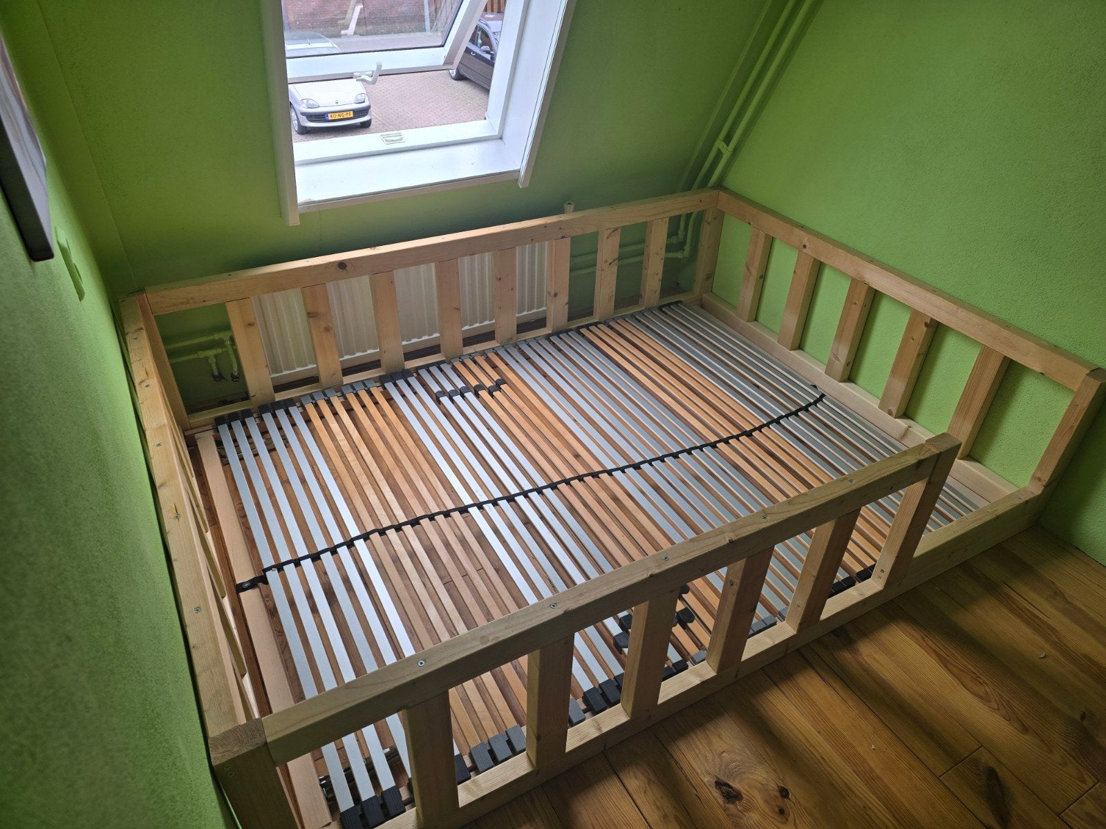 Groot & stevig Montessori vloerbed 140x200 + lattenbodem, Ophalen of Verzenden