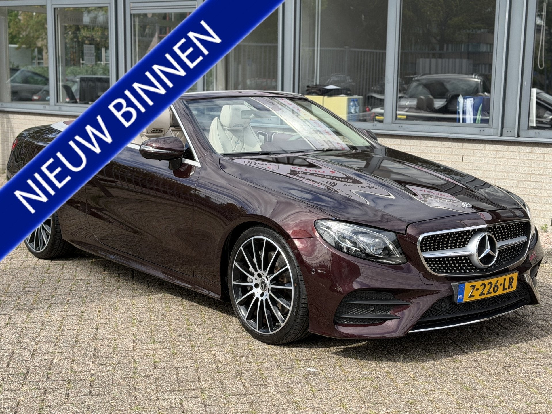 Mercedes-Benz E-Klasse Cabrio 300 Premium Plus - AMG line -, Auto's, Achterwielaandrijving, Euro 6, Cabriolet, 4 stoelen