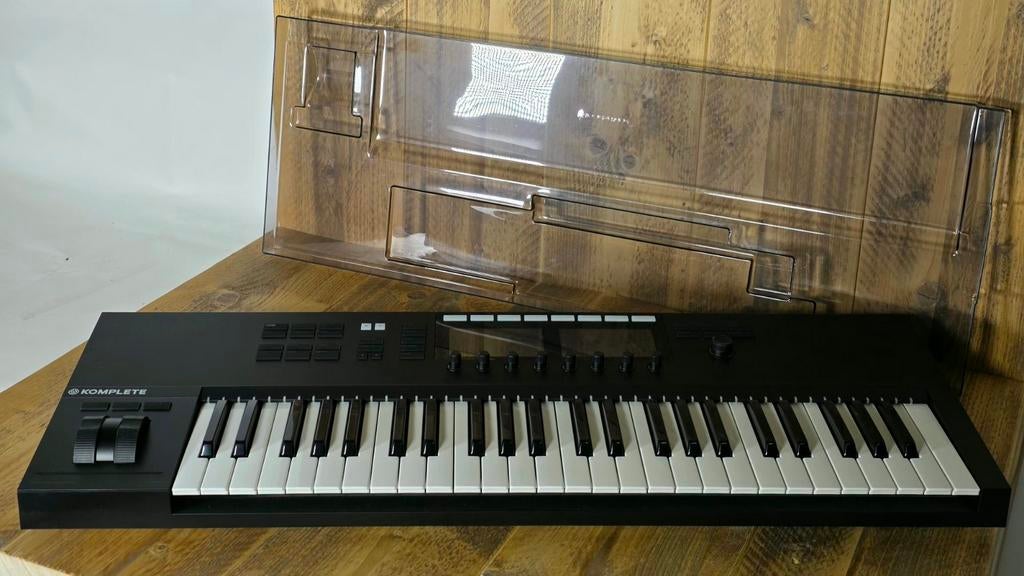Korg Komplete Kontrol 49, Muziek en Instrumenten, Overige merken, ., Midi-aansluiting, Zo goed als nieuw