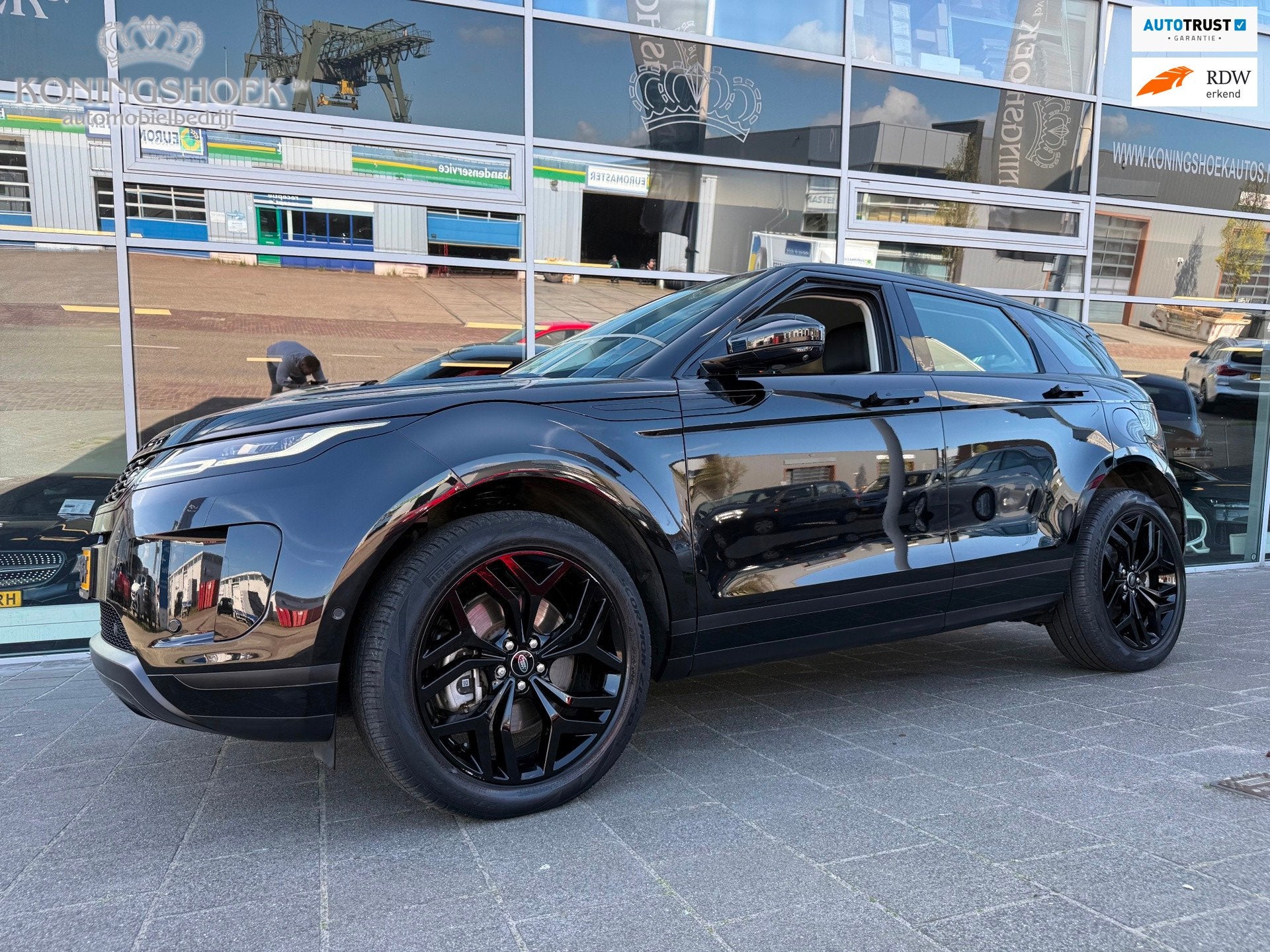 Land Rover RANGE ROVER EVOQUE 1.5 P300e AWD SE, Automaat, Dealer onderhouden, Zwart, Vierwielaandrijving