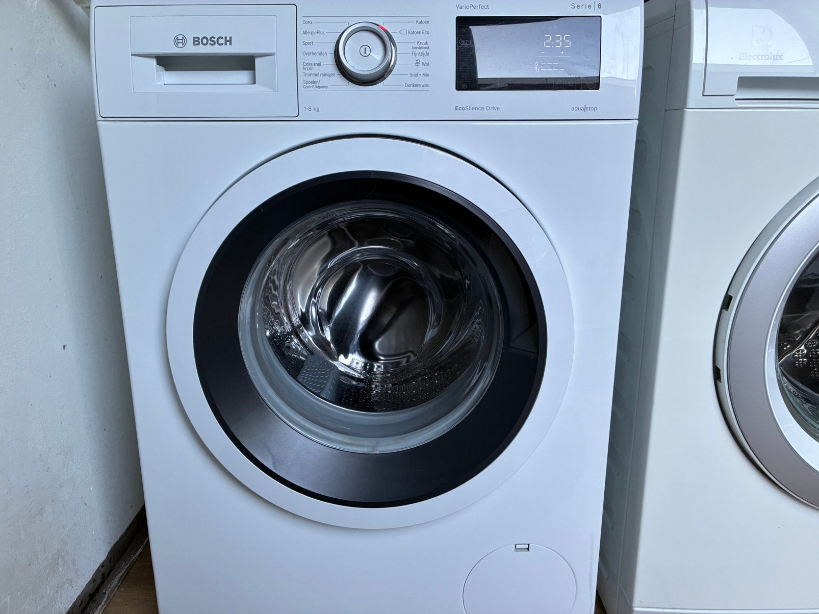 In Perfecte staat zo goed als Nieuw Luxe Bosch Serie6 EcoSil, Bosch, 1200 tot 1600 toeren, 8 tot 10 kg, Ophalen of Verzenden