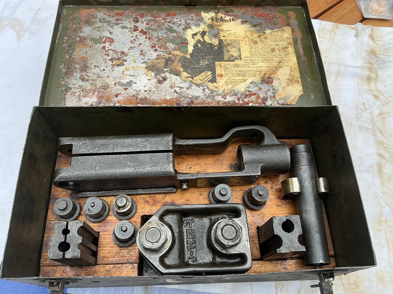 VINTAGE Kent-Moore J-1885 Flaring Tool set Harley willys, Auto diversen, Autogereedschap, Gebruikt, Ophalen of Verzenden
