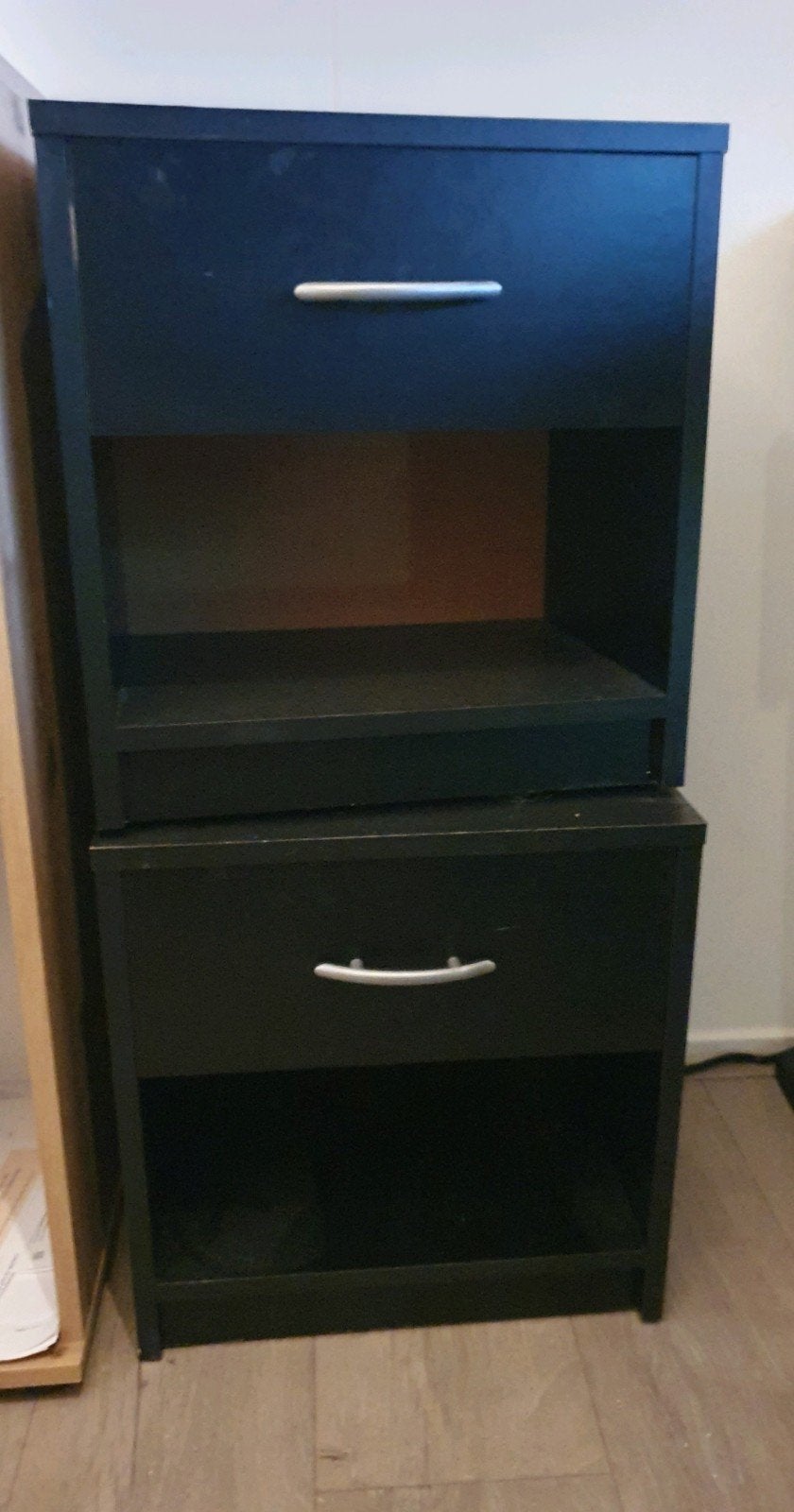 2 zwarte nachtkastjes met lades en open vak, Ophalen, Gebruikt, Minder dan 45 cm, Minder dan 55 cm