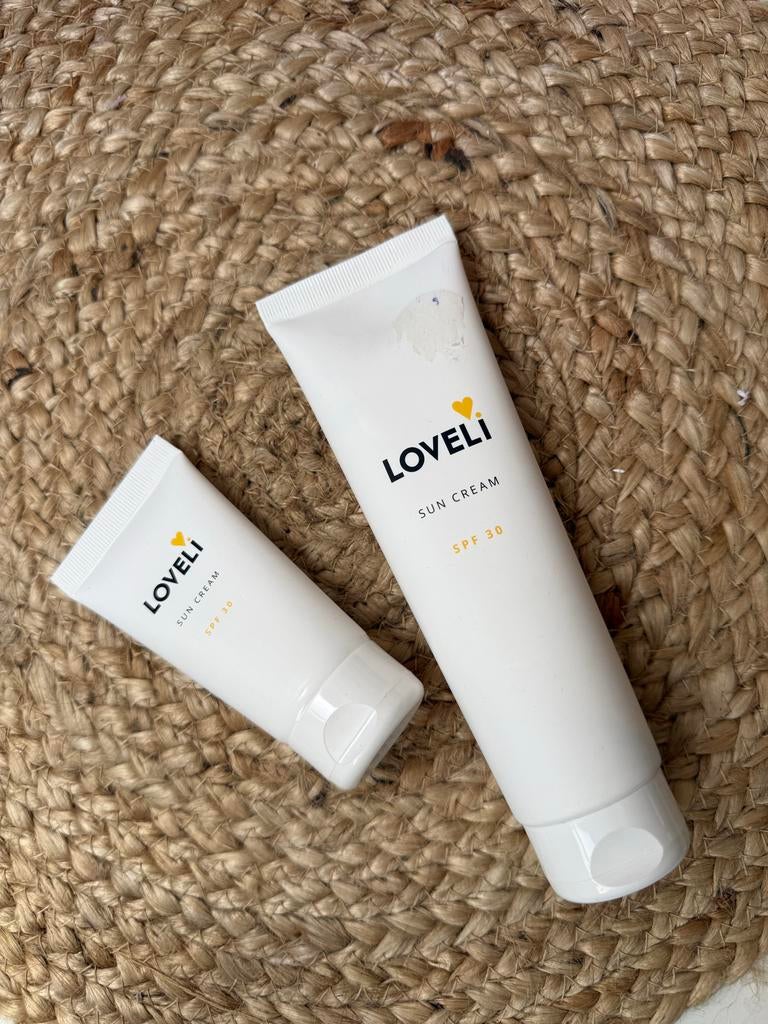 Loveli Sun Cream SPF 30 - Natuurlijke Zonnebrandcrème, Sieraden, Tassen en Uiterlijk, Uiterlijk | Lichaamsverzorging, Ophalen of Verzenden