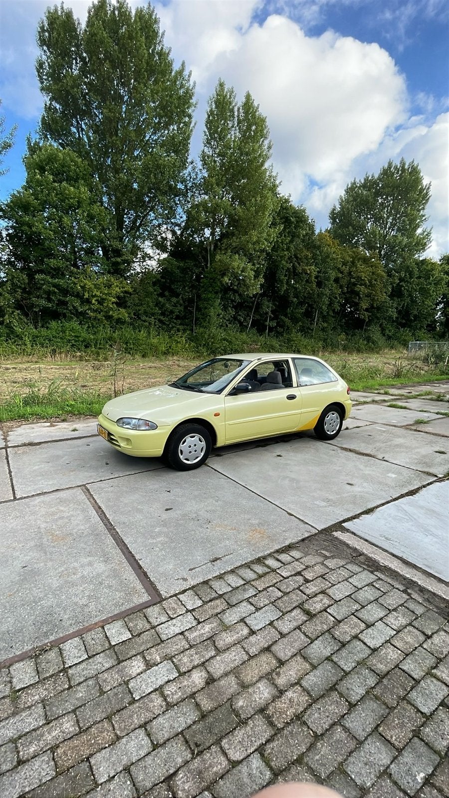 Mitsubishi Colt 1.3 GLI E2 1994 Geel, Voorwielaandrijving, 1299 cc, 74 pk, 31 €/maand