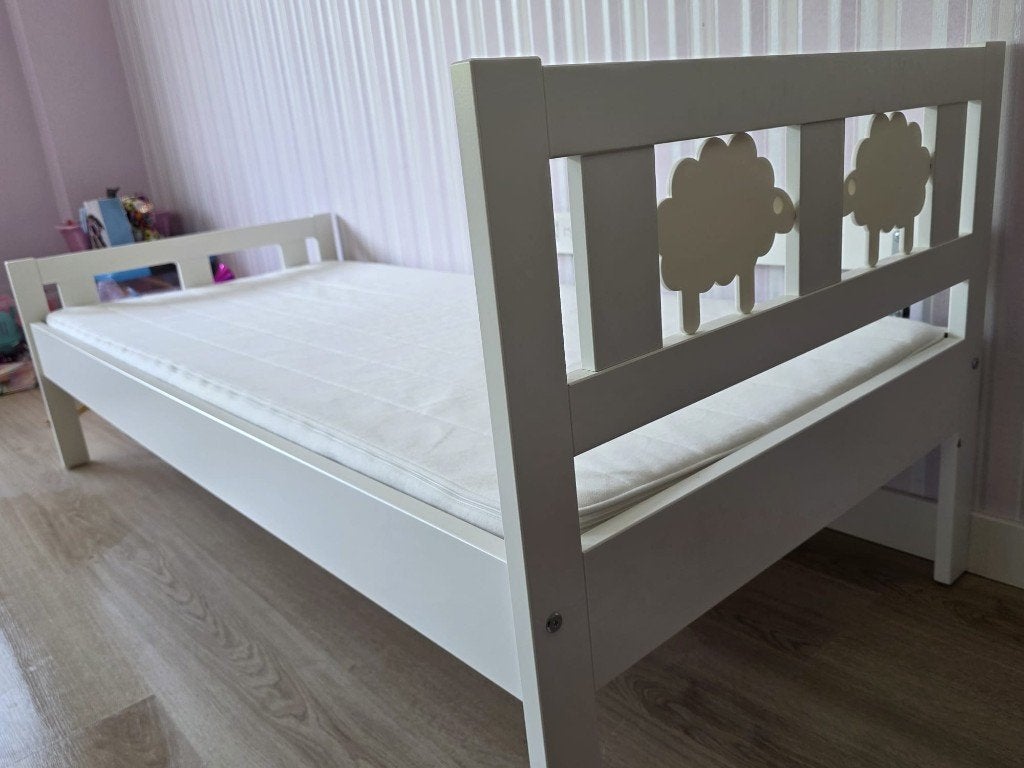 Mooi IKEA bed voor prinsje of prinsesje, 70 tot 85 cm, Zo goed als nieuw, 160 tot 180 cm, Ophalen