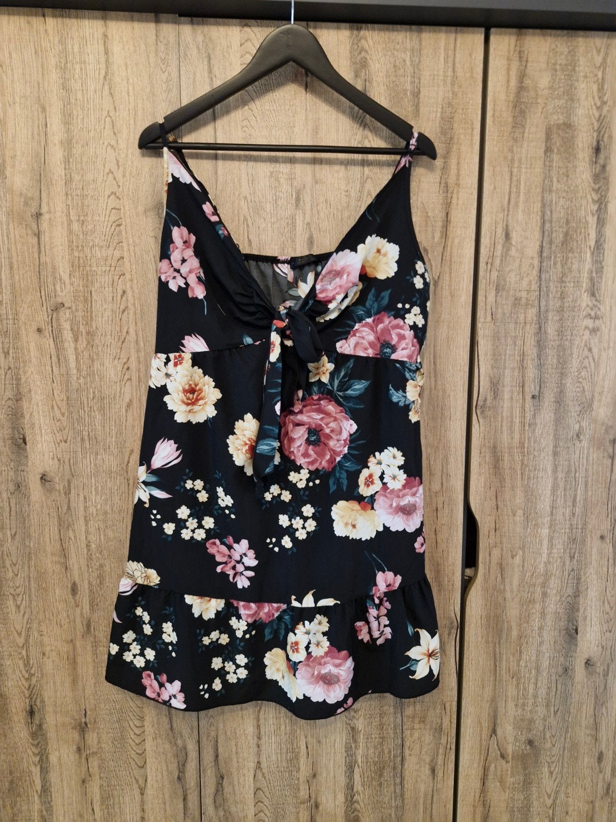 Jurk 0XL Shein, Ophalen of Verzenden, Zo goed als nieuw, Maat 46/48 (XL) of groter, Onder de knie