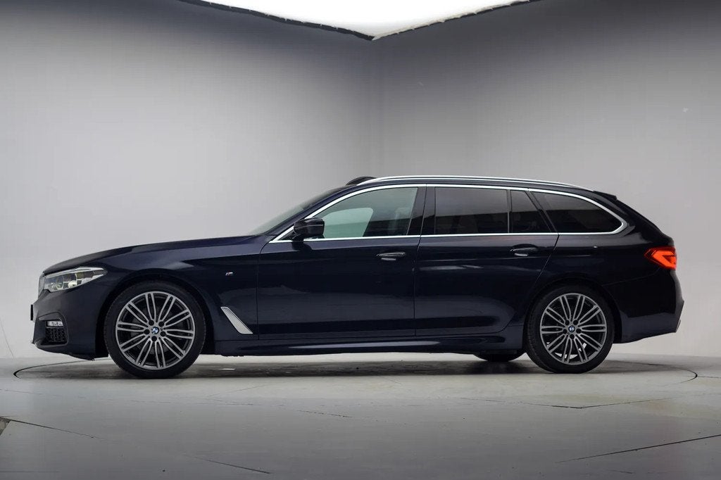 BMW 5 Serie Touring 520i M Sport High Executive Aut. [ Panor, Automaat, Achterwielaandrijving, Gebruikt, 4 cilinders