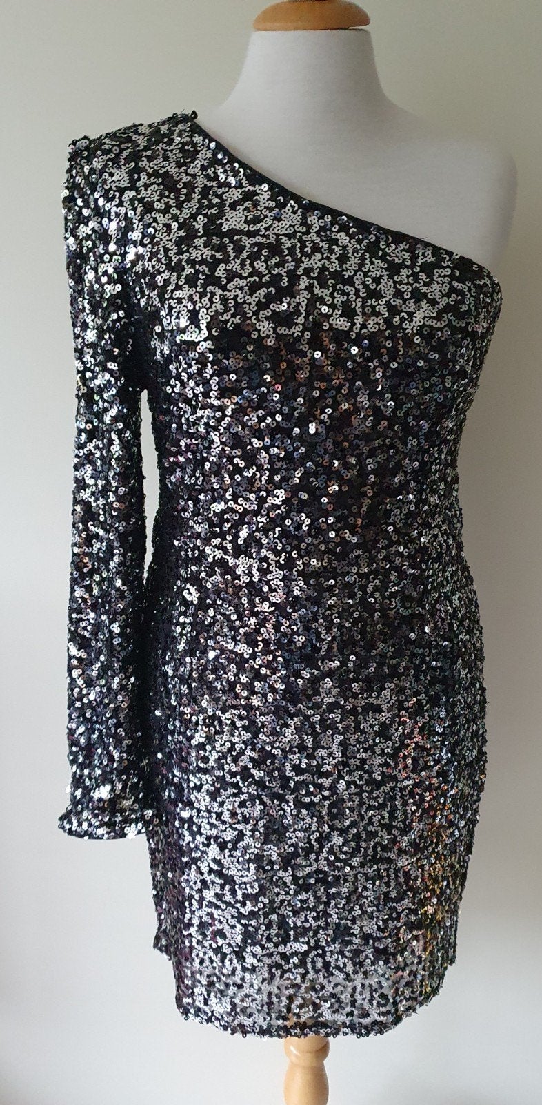 Jurk  off shoulder Maat 42. Amisu, Overige kleuren, Maat 42/44 (L), Nieuw, Ophalen of Verzenden