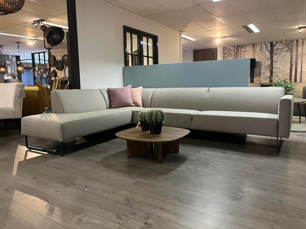 Foto 3 van Artifort FC 360 ploegstof ploegwool