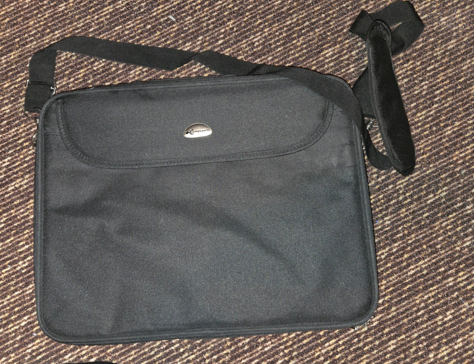 Zwarte laptop tas met schouderband geschikt voor 17 inch, Computers en Software, Ophalen of Verzenden, 17 inch of meer, Nieuw
