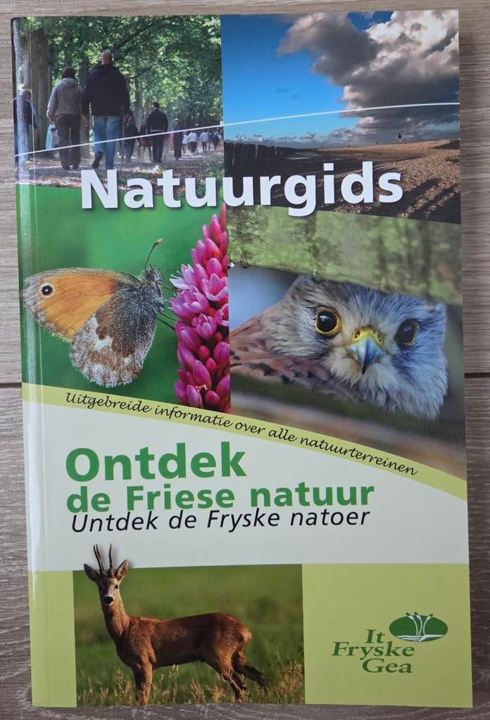 It Fryske Gea - Natuurgids: Ontdek de Friese natuur, Ophalen of Verzenden, Zo goed als nieuw, It Fryske Gea, Overige onderwerpen