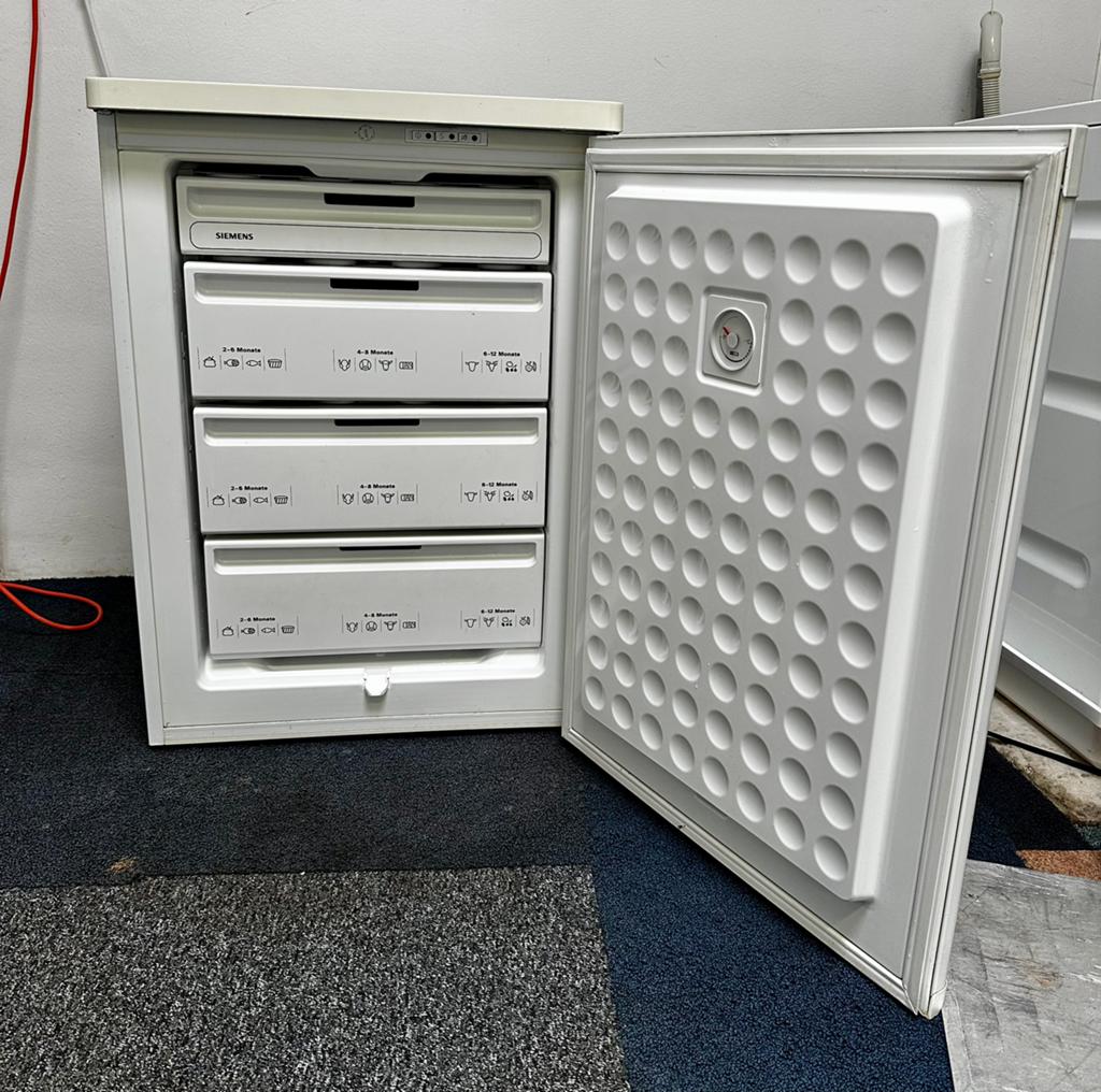 Siemens Vrieskast met 4 lades 120 liter nette staat, Witgoed en Apparatuur, Vriezers en Diepvrieskisten, Www.siemens.com, Germany