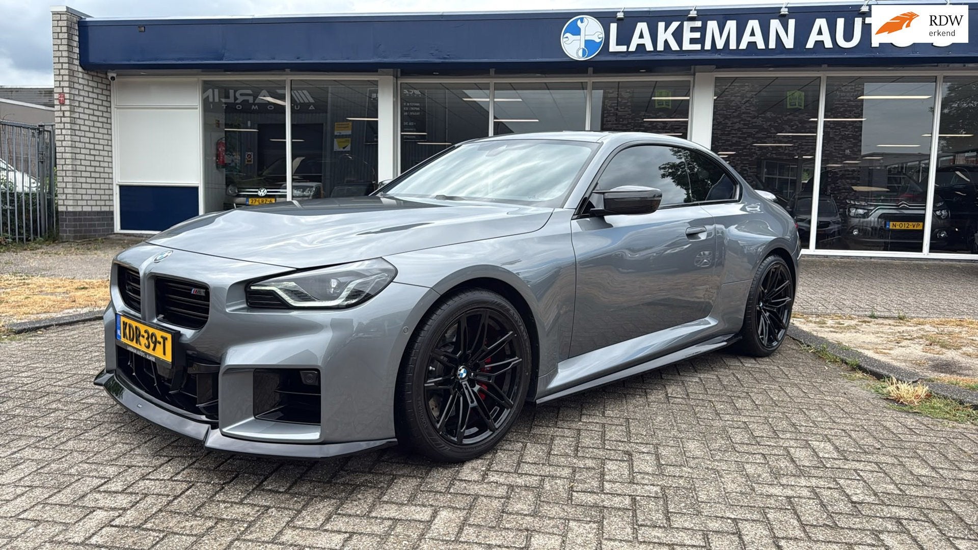 BMW M2 G87 | Schuifdak | Camera | Head up | HK | Sportstoele, Auto's, Automaat, Dealer onderhouden, Achterwielaandrijving, Gebruikt