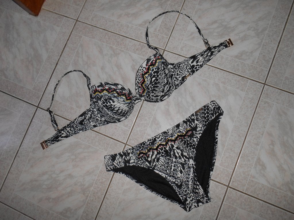 prachtige bikini SAPHH maat M, Ophalen of Verzenden, Zo goed als nieuw, Badpak