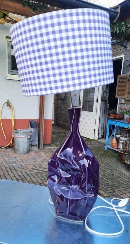 Aparte unieke tafellamp, lees de beschrijving, Paars, Textiel, Zo goed als nieuw, E27 (groot)