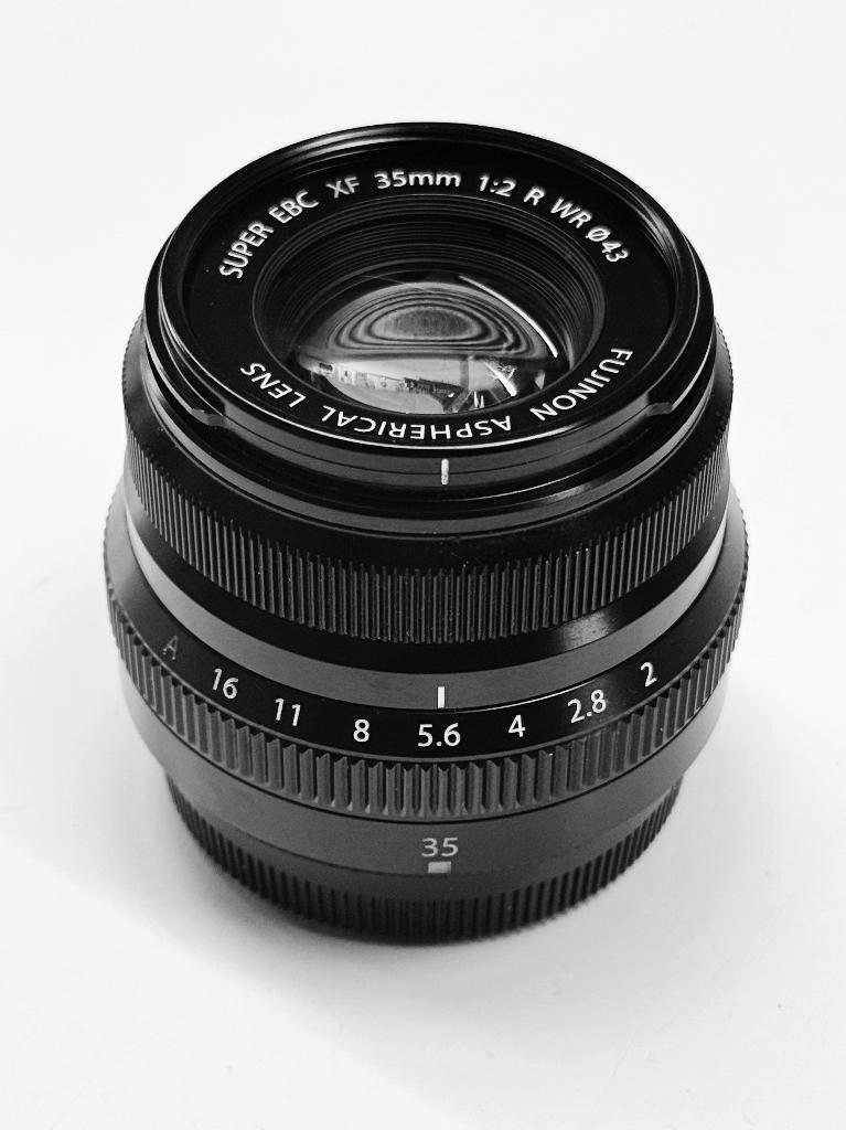 My Fujifilm XF 35mm F/2 R WR Black RUILEN / TRADE to silver, Ophalen, Gebruikt, Standaardlens