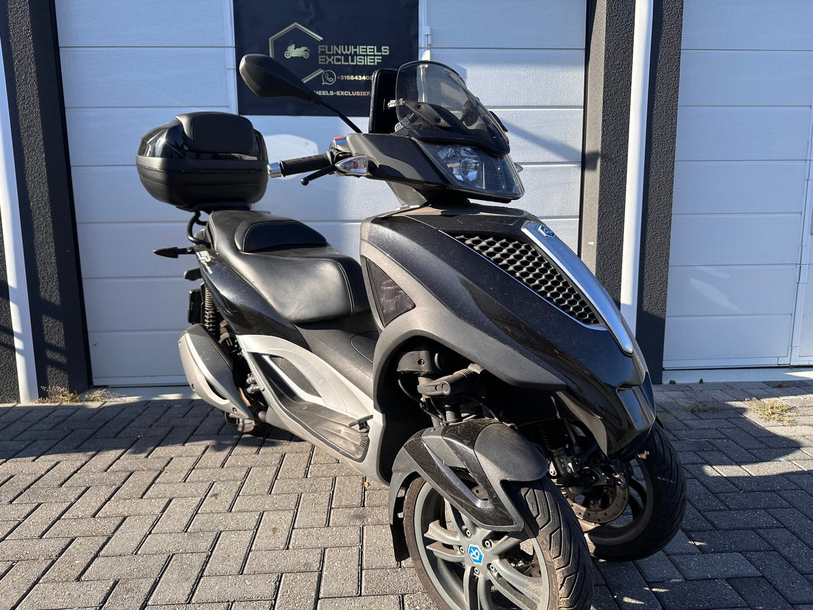 Piaggio MP3 Yourban 300 Motorscooter Zwart Autorijbewijs B, Scooter, LED Verlichting, Automaat, 278 cc