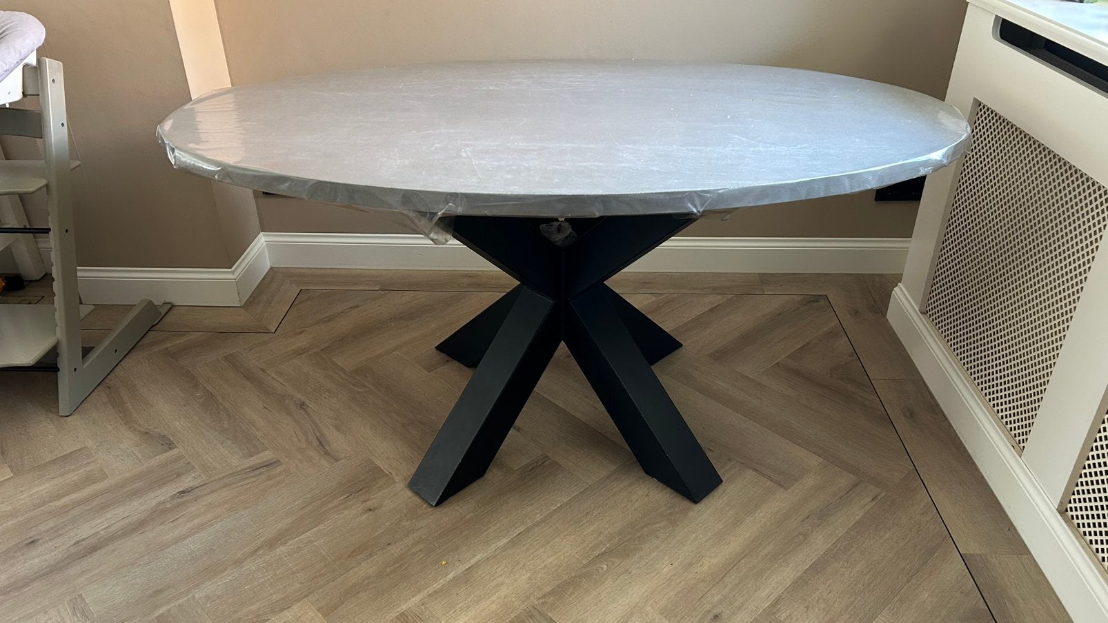 Ovale eettafel, Ophalen, 50 tot 100 cm, Zo goed als nieuw, 150 tot 200 cm