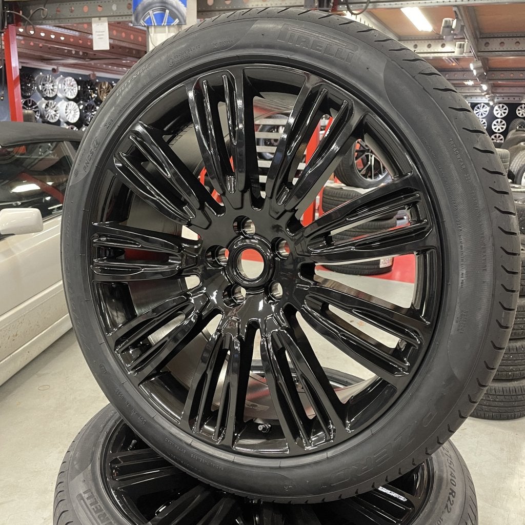 22'' Range Rover Velgen 5x120 Glans Zwart + Pirelli, Niet ingevuld, Velg(en), Niet ingevuld, Nieuw