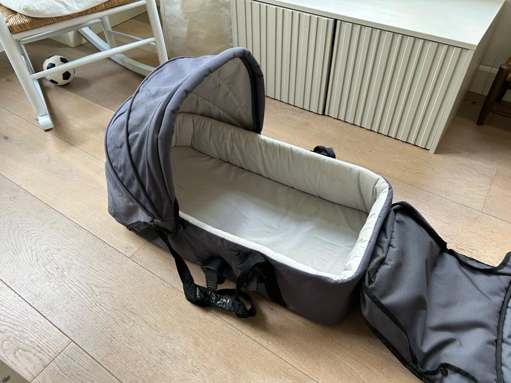 Mountainbuggy reiswieg, Kinderen en Baby's, Kinderwagens en Combinaties, Ophalen, Gebruikt, Overige merken, Met reiswieg