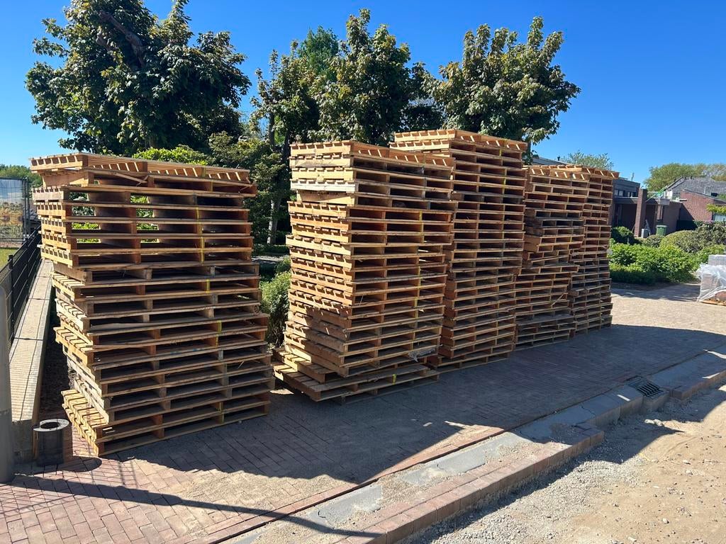 Steen pallets, Ophalen, Zo goed als nieuw, Overige typen