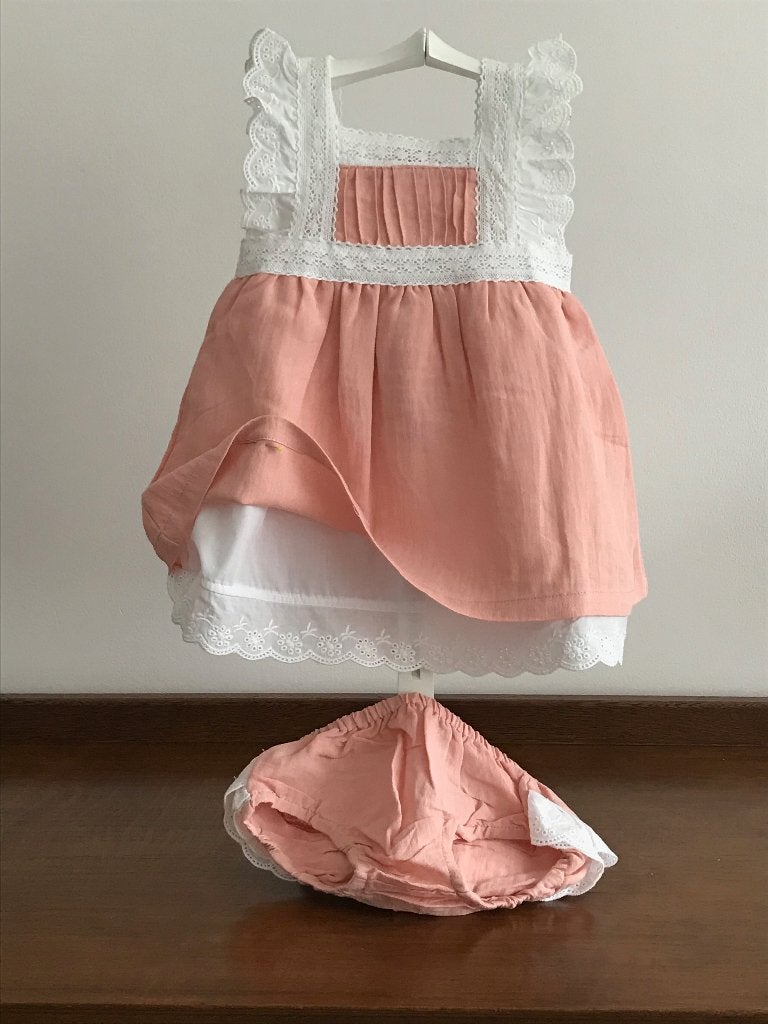 Nieuw Roze Jurkje met Bloomer en Kant - MT 74 Newness, Kinderen en Baby's, Babykleding | Maat 74, Meisje, Jurkje of Rokje, Nieuw