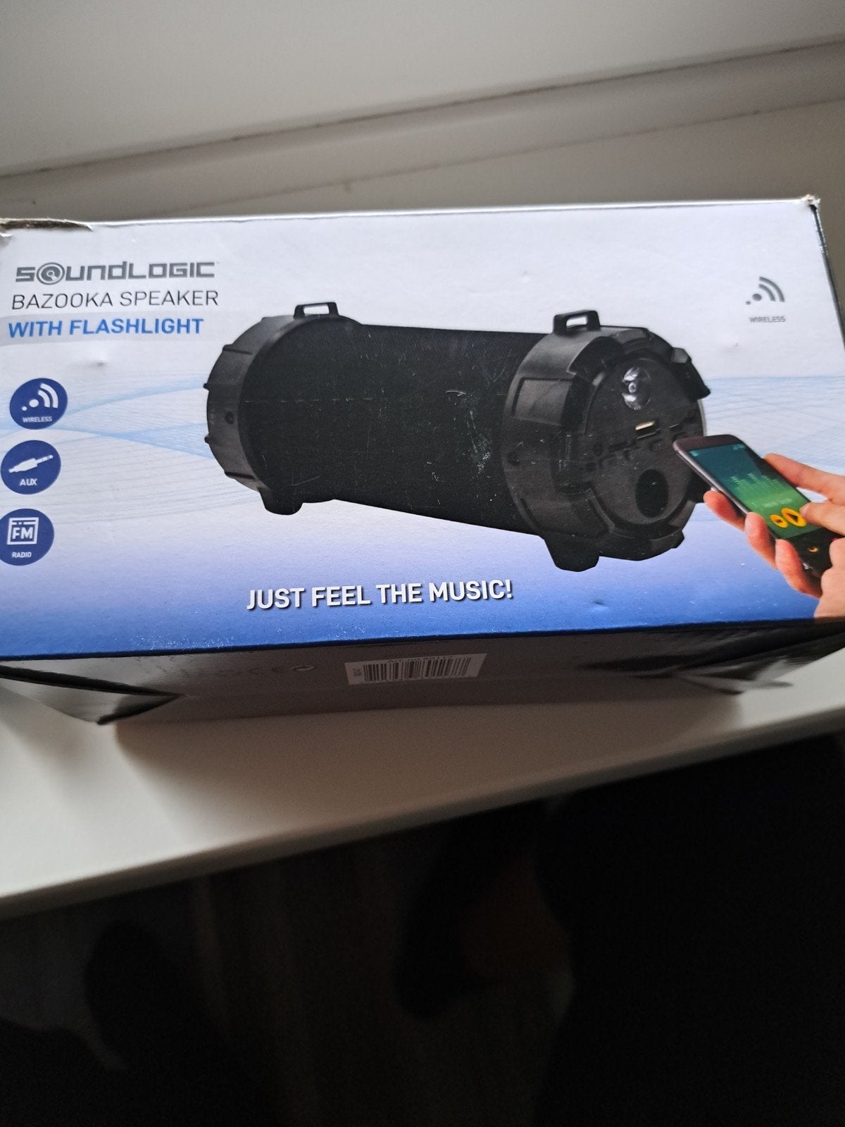 Soundlogic Bazooka Speaker met Zaklamp - Bluetooth, FM, USB, Overige merken, Ophalen of Verzenden, Zo goed als nieuw, Draagbare speaker