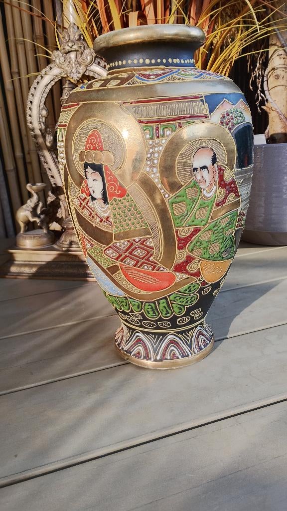 Klassieke Japanse aardewerk Satsuma handgeschilderde vaas, Ophalen of Verzenden
