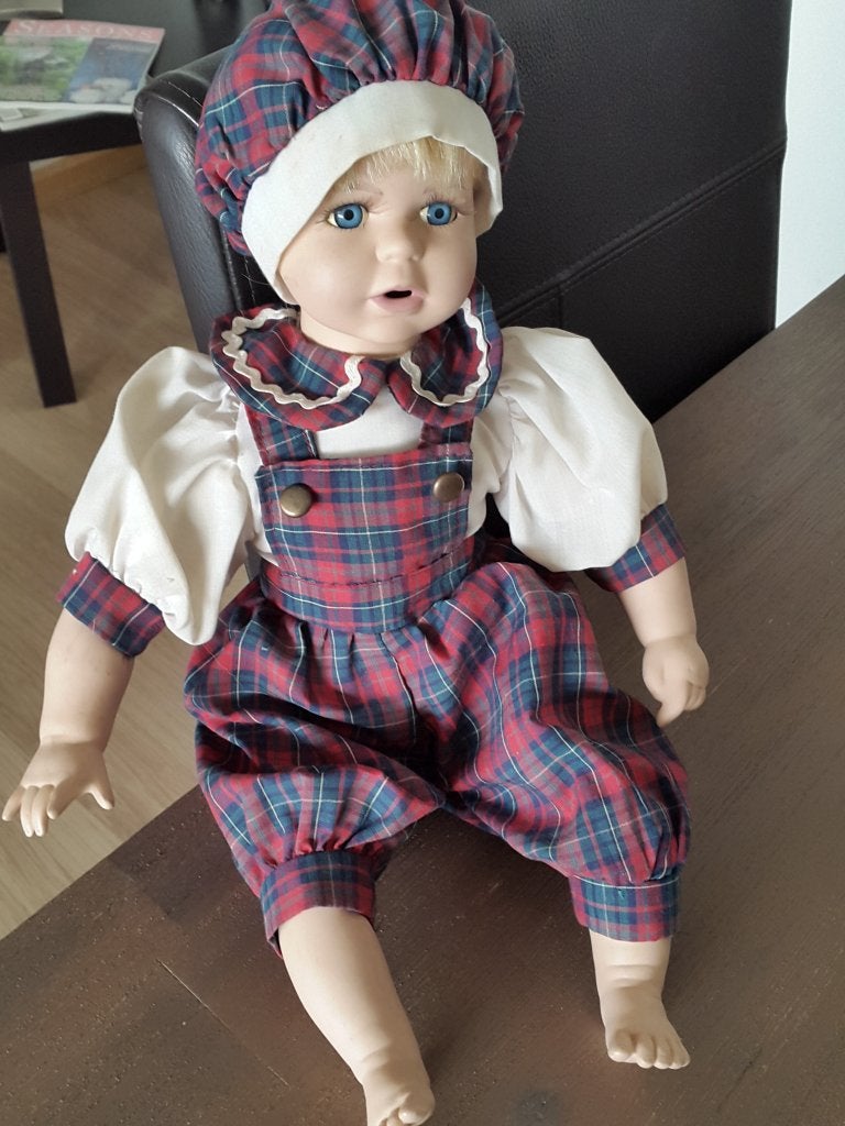 Porseleinen pop, 40 cm, zittende pop, Verzenden, Gebruikt, Pop