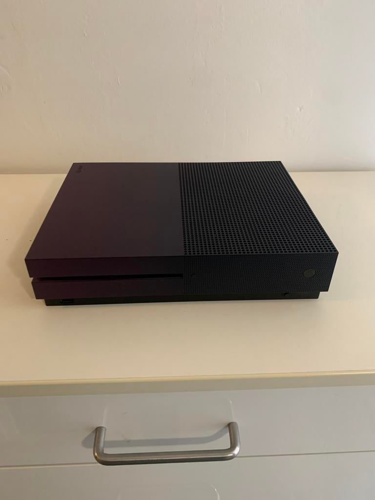 Xbox one Fortnite edition, Spelcomputers en Games, Ophalen of Verzenden, Zo goed als nieuw, 500 GB, Met 1 controller