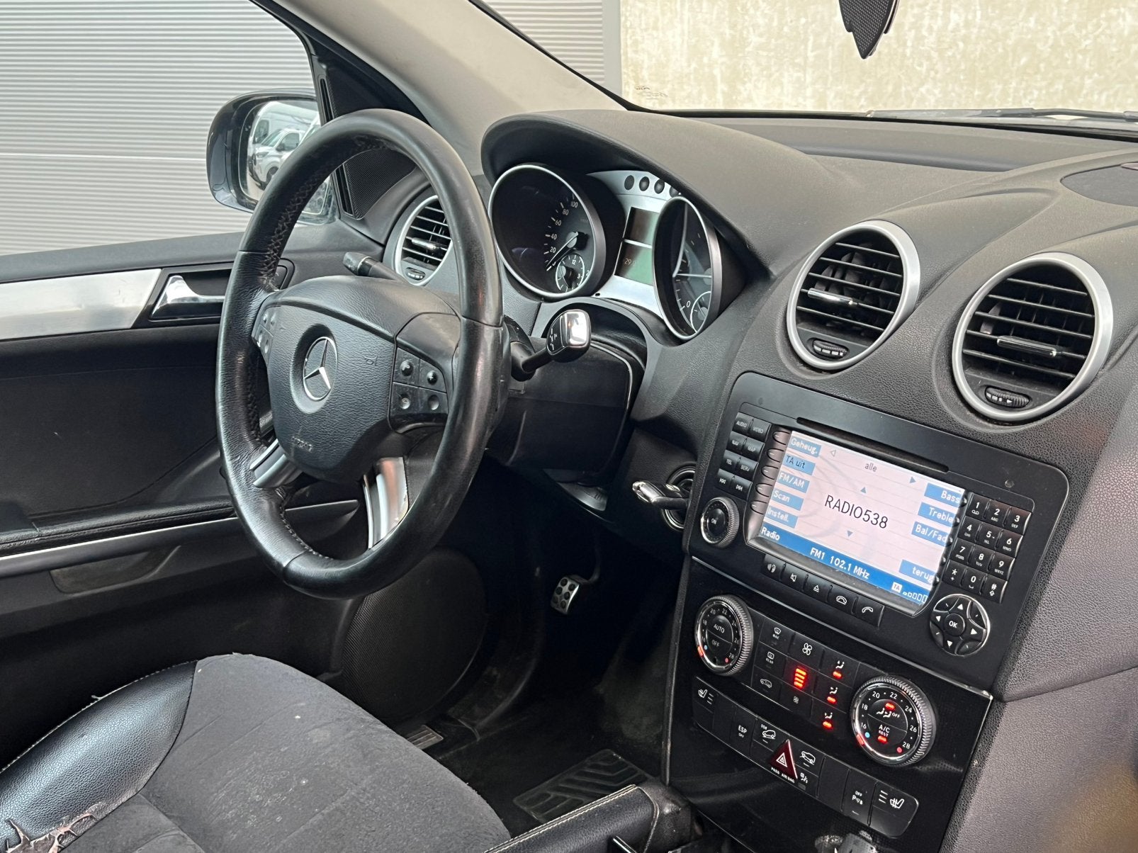 Zwarte Mercedes ML 320 CDI SUV 4X4 GrijsKenteken/NieuweAPK!, Automaat, 2240 kg, Bedrijf, Diesel