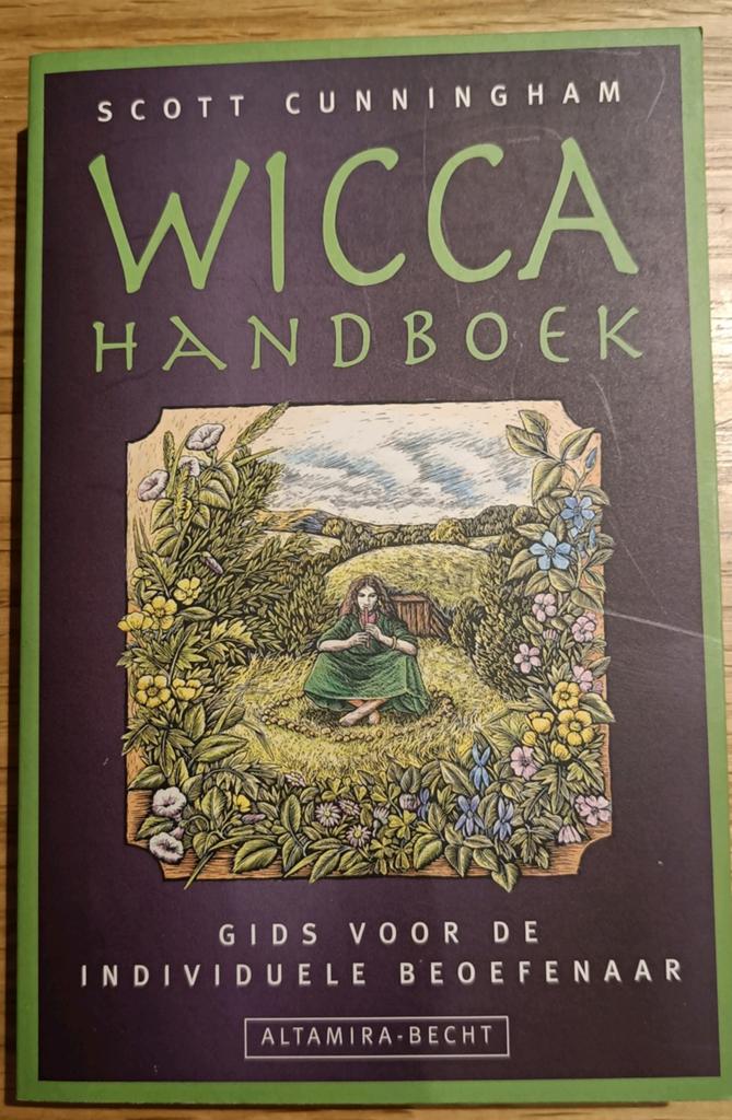 Wicca Handboek - Scott Cunningham, Spiritualiteit algemeen, Scott Cunningham, Ophalen of Verzenden, Zo goed als nieuw