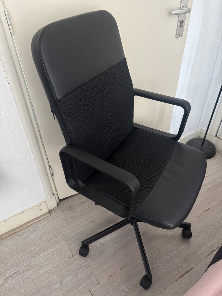 Office Chair, bureaustoel (Ikea), Huis en Inrichting, Ophalen, Zo goed als nieuw, Zwart, Bureaustoel