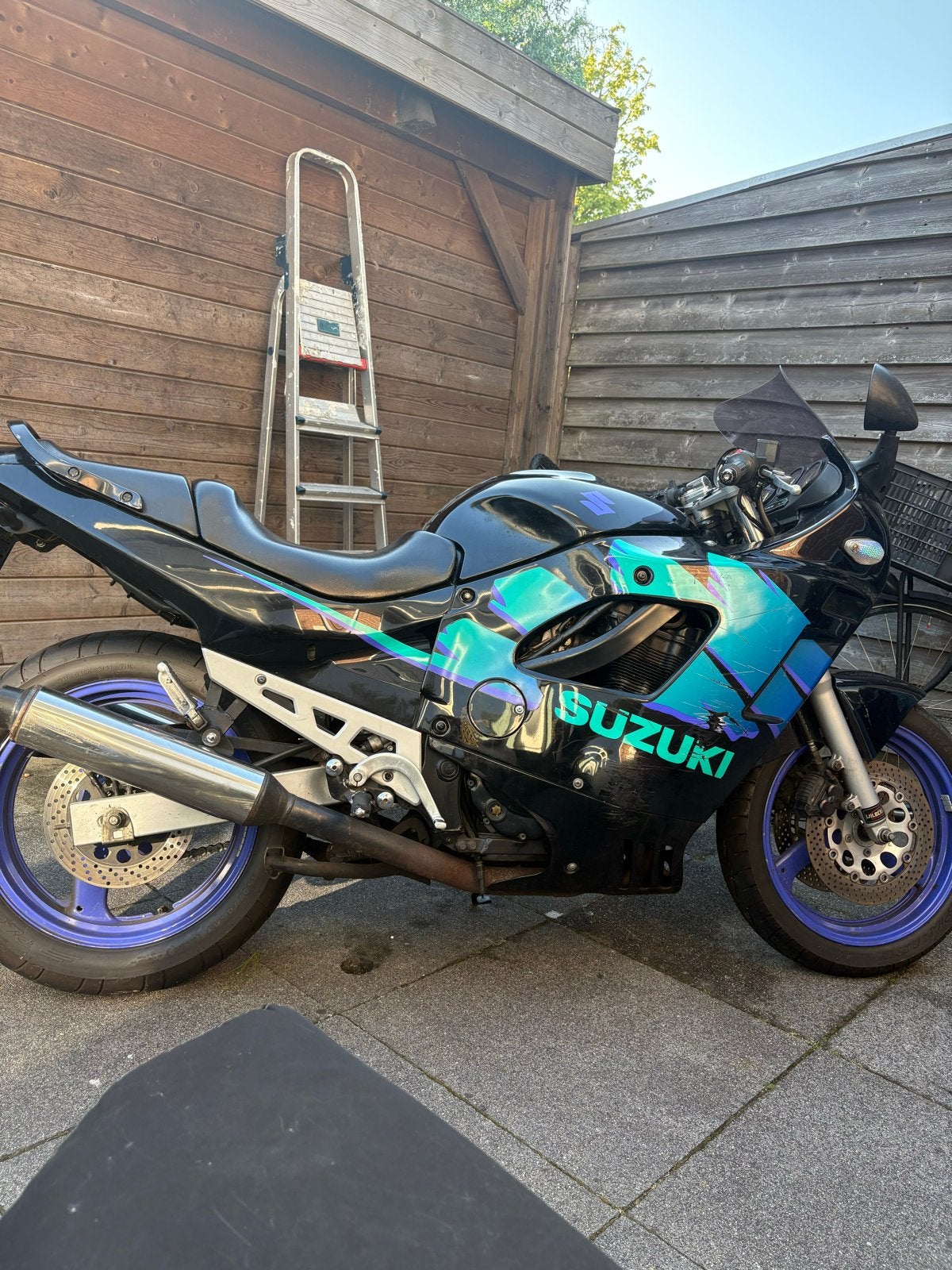 Suzuki GSX 600F uit 1993 - Start, rijdt, remt, 4 cilinders, Motorrijbewijs A, Gebruikt, Meer dan 35 kW