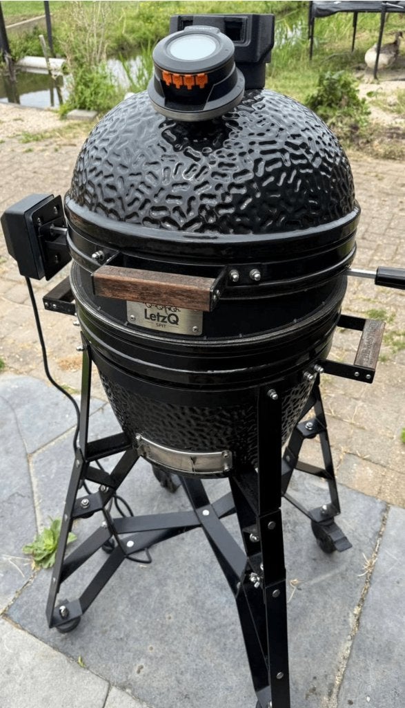 Kamado BBQ Bastard compact met accessoires, zgan, Tuin en Terras, Houtskoolbarbecues, Ophalen of Verzenden, Zo goed als nieuw