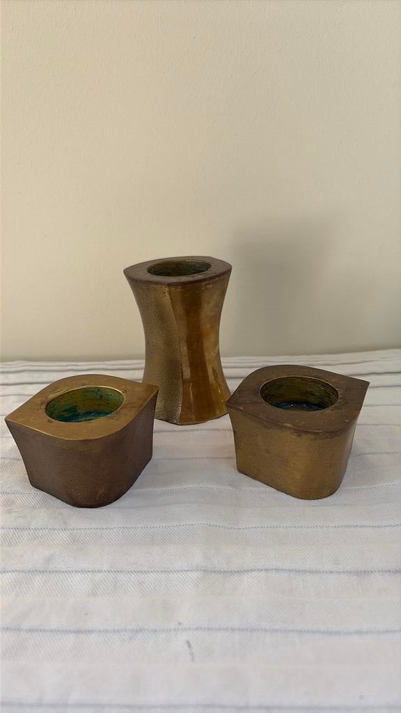 3 mid century messing kandelaars Brutalist stijl, Ophalen of Verzenden, Zo goed als nieuw, Minder dan 25 cm