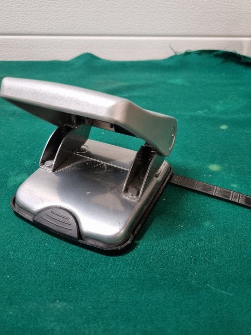 perforator grijs hema, Ophalen of Verzenden, 'T Olde Gre-j, Info@toldegrej.nl, Endepoelstraat 20f Didam