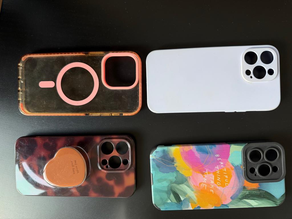 Diverse iPhone 14 Pro Max hoesjes - Bescherming & Stijl, Kunststof, Gebruikt, MagSafe, Overige merken